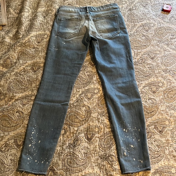 MOTHER Looker Ankle Fray in Pretty Little Words In A Bottle - Picture 5 of 7